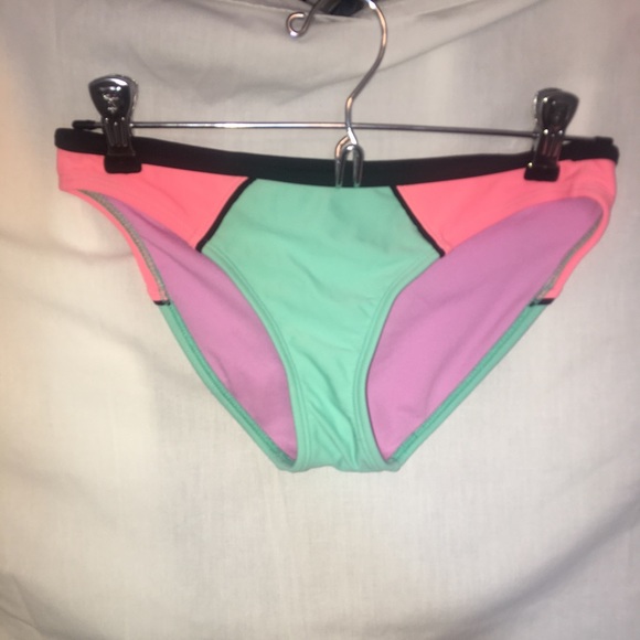 Bathing suit set - Picture 5 of 6